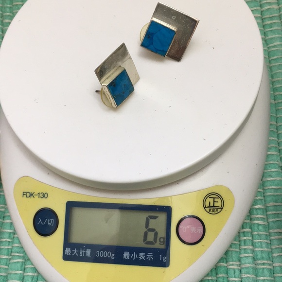 🖤Vtg Native American sterling and turquoise earrings - Picture 16 of 17